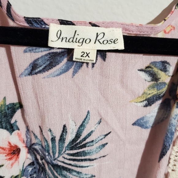 Indigo Rose Tropical Floral Crocheted lace Trim kimono wrap plus 2x - Picture 2 of 7
